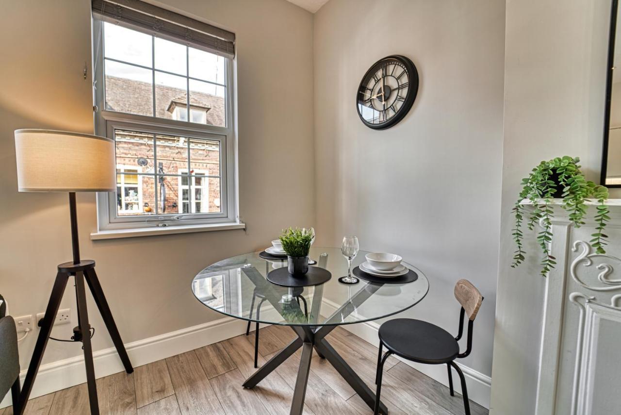 Host & Stay - Taylor Apartment Worcester Bagian luar foto