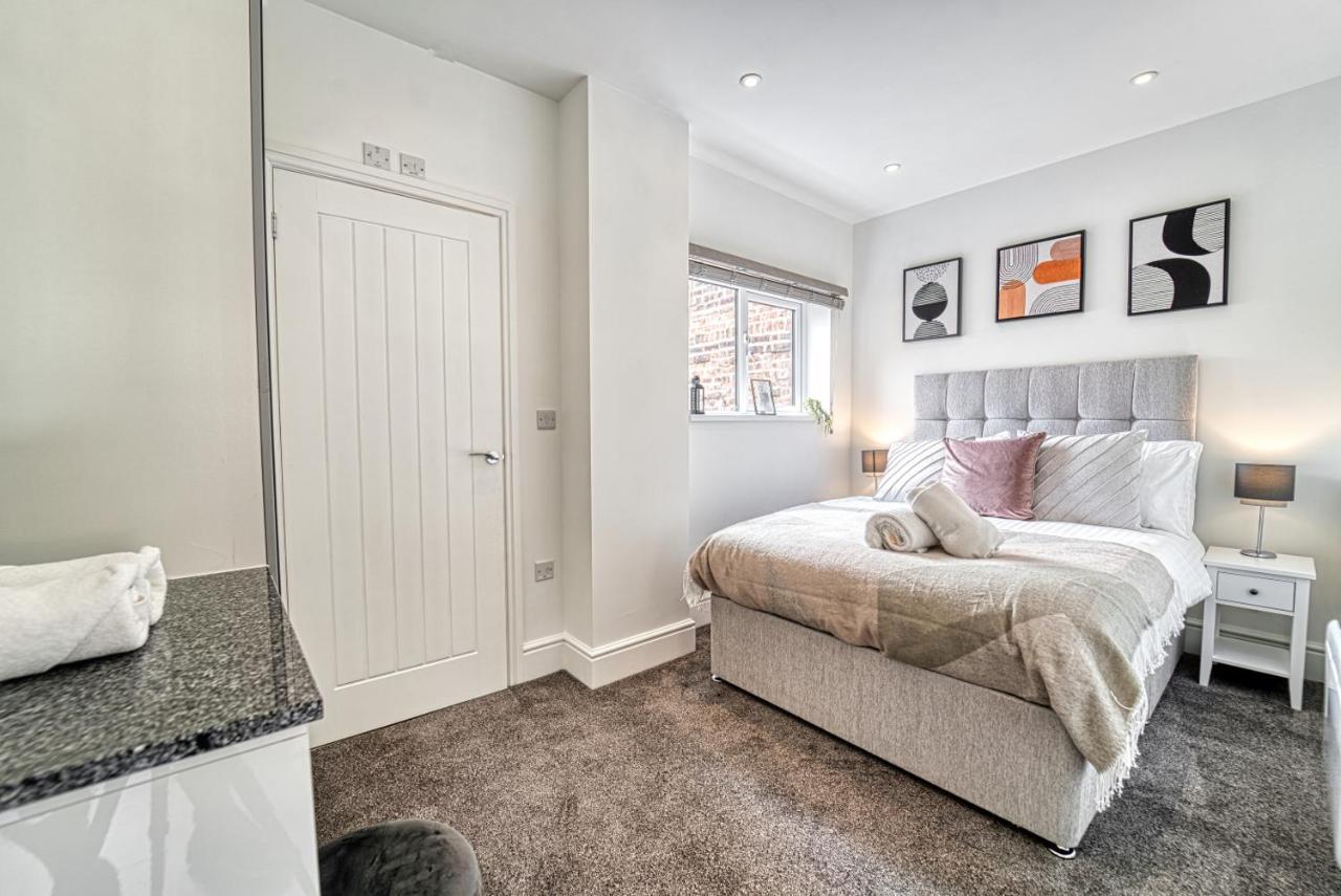 Host & Stay - Taylor Apartment Worcester Bagian luar foto