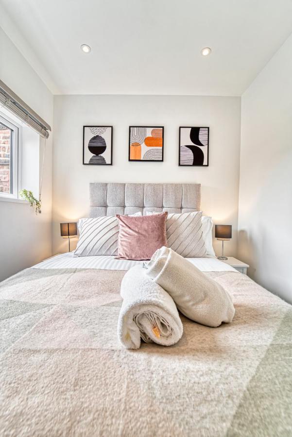 Host & Stay - Taylor Apartment Worcester Bagian luar foto