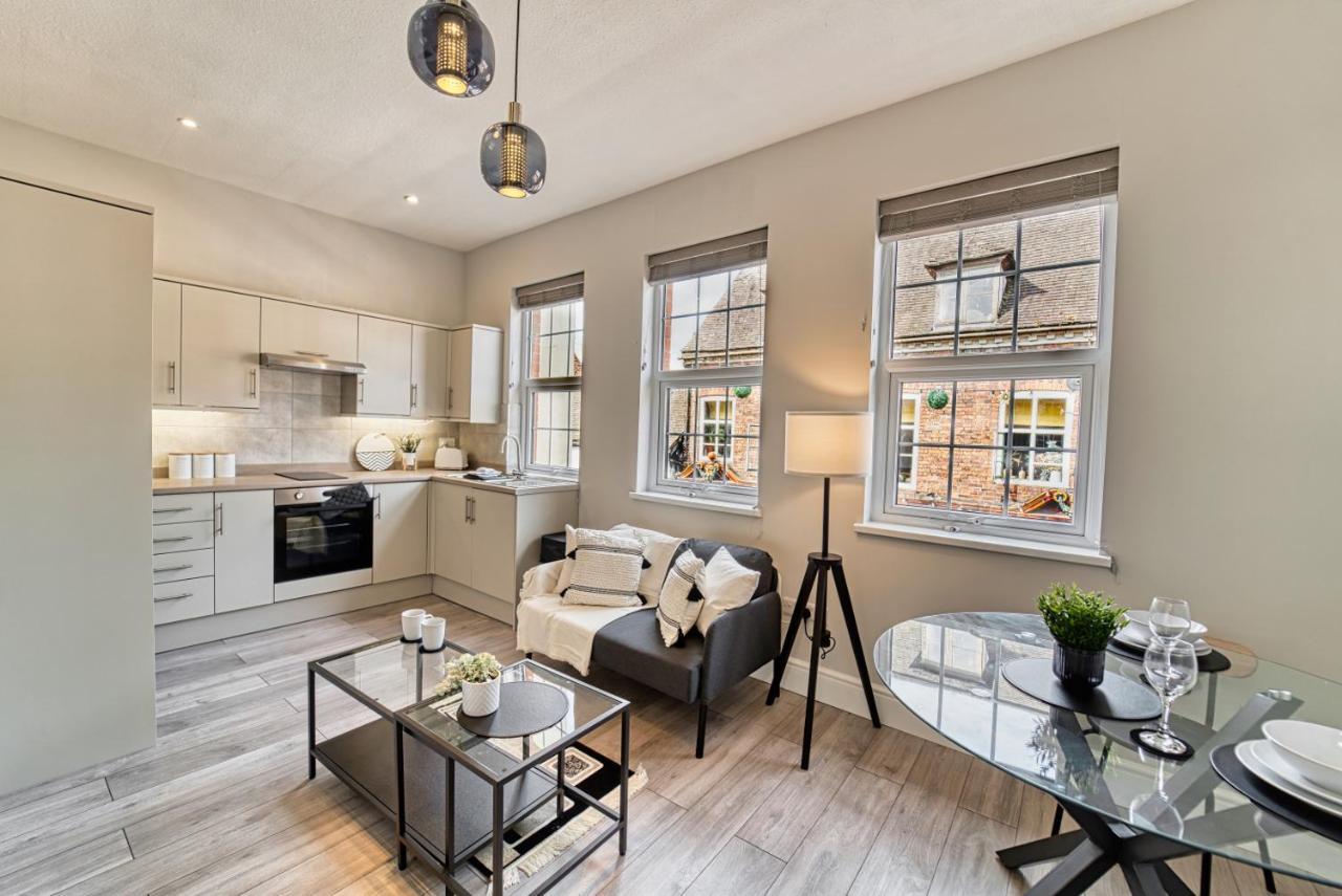 Host & Stay - Taylor Apartment Worcester Bagian luar foto